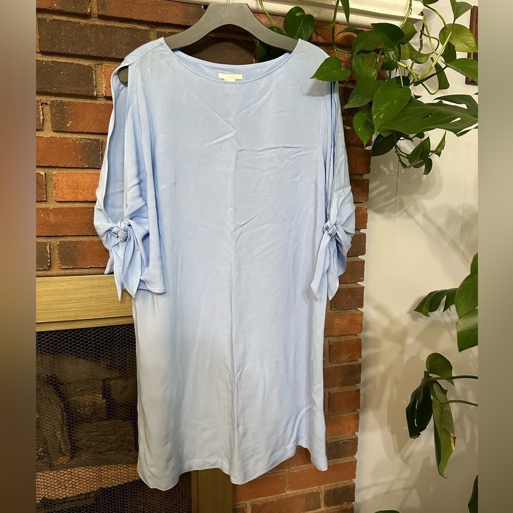 🛍️H & M open sleeve dress